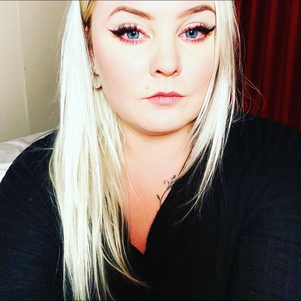 Meet your Posher, Justine